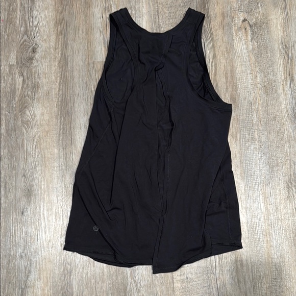 Lululemon all tied up tank - Picture 2 of 3